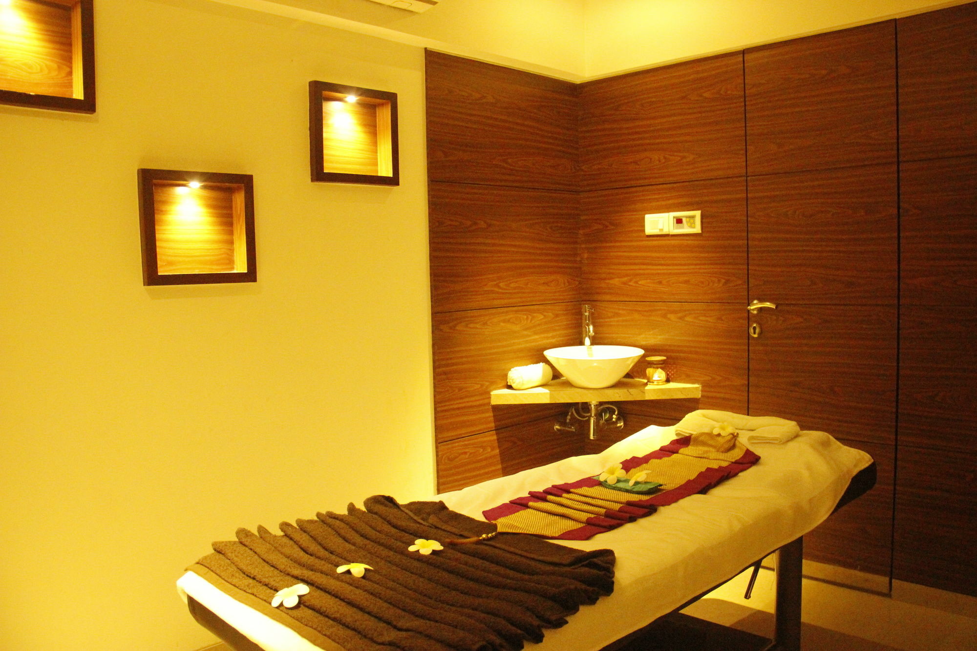 Meritas Picaddle Resort Lonavala Exterior photo